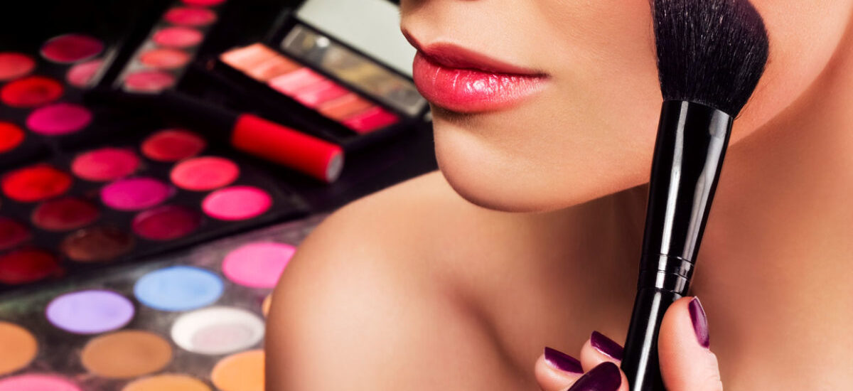 Day Makeup vs Night Makeup - key difference