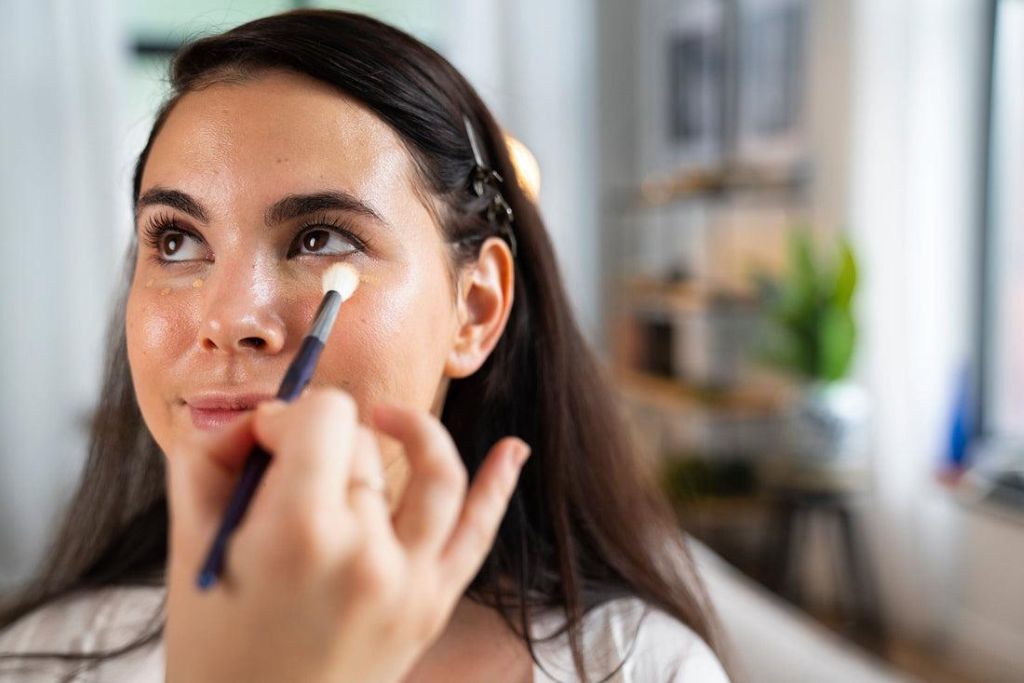 How to Achieve Glass Skin Makeup